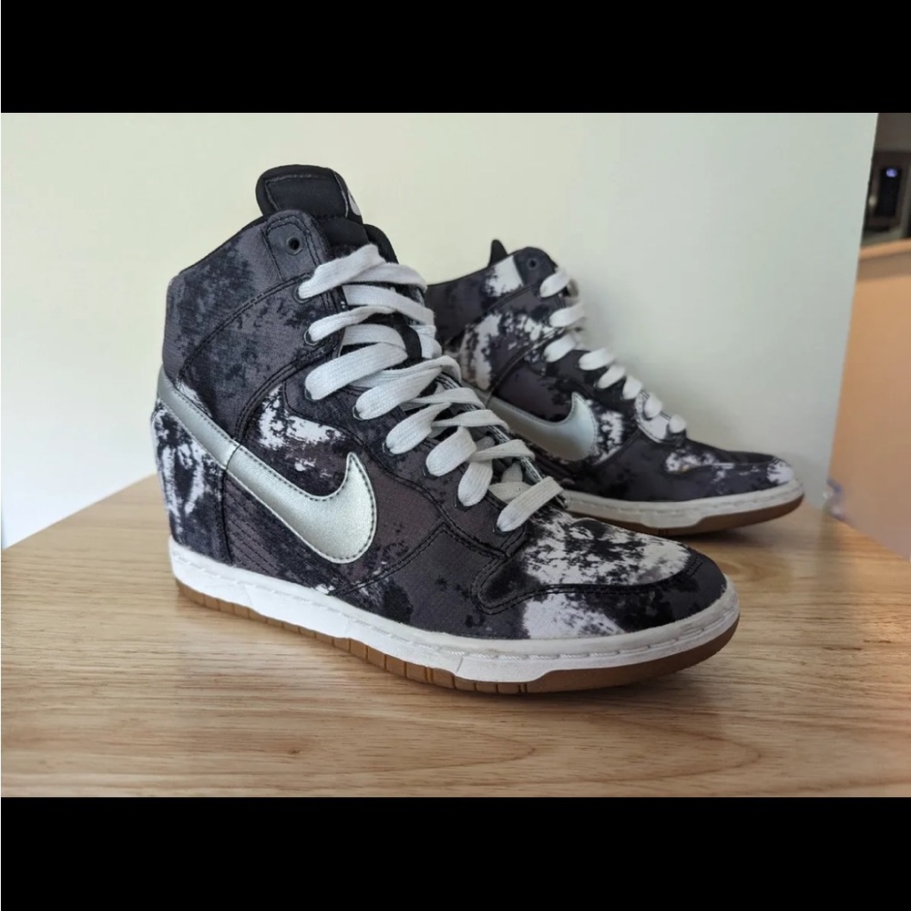Nike Sky High Dunks